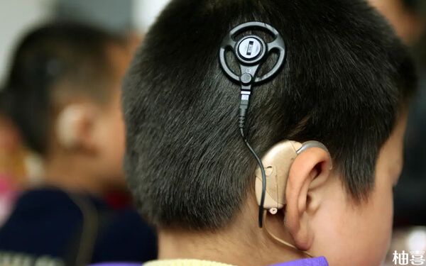 为什么有的父母很后悔给自家小孩子做了人工耳蜗？
