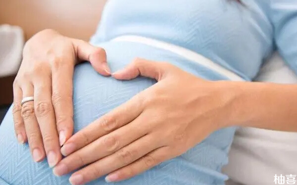 胎动次数减少并非正常现象，一文分析幅度小、力度弱的原因