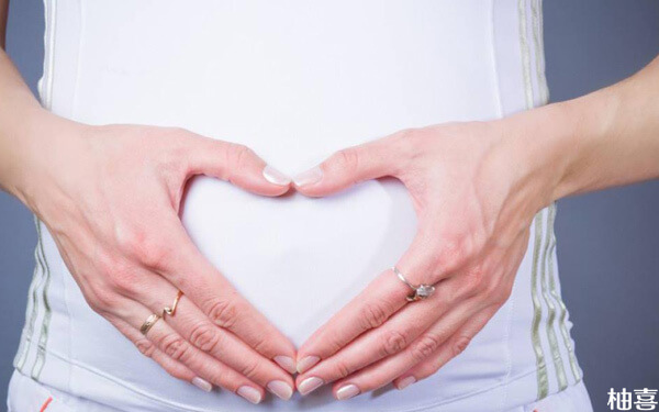 怀孕9个月快到孕产期检查出羊水少还能顺产吗？