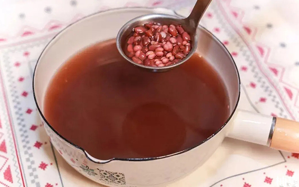 哺乳期红豆薏米水下奶超有效！一分钟视频教你轻松学会