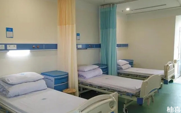省级妇幼医院单人间的床位费一般是多少钱一天?