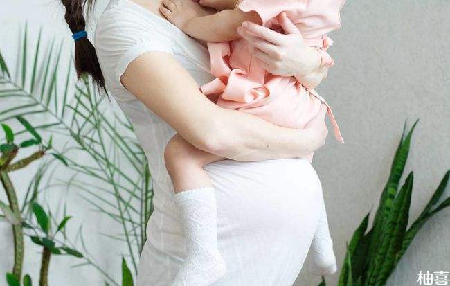 孕妇抱新生儿影响胎儿发育