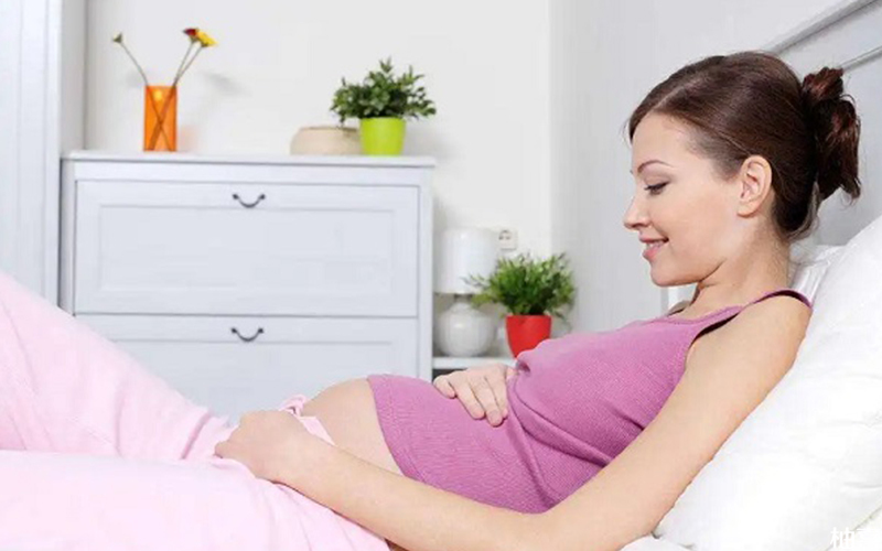 纵膈子宫对女性受孕的影响不大