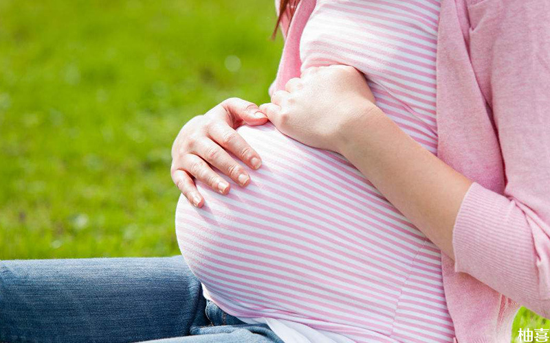 胎儿的发育受到很多外界因素的影响