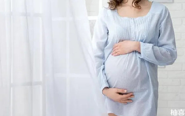 孕期不能碰的18种食物揭秘，早期、中期、晚期都得忌口