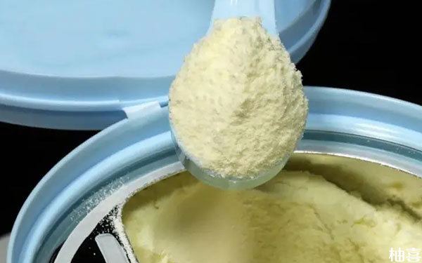 奶粉配方里面含叶黄素重不重要，有哪些作用与功效？