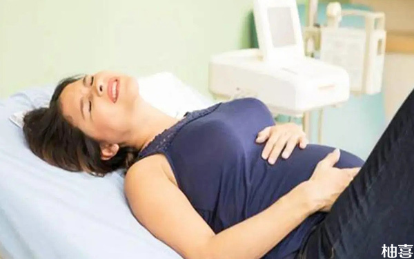 三次自然受孕每次孕早期都胎停是什么原因导致的?
