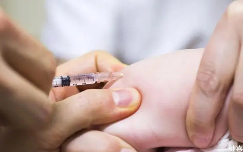 四联疫苗在宝宝2个月时需要打第一针
