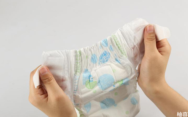 15斤的男宝宝用l的纸尿裤比较合适