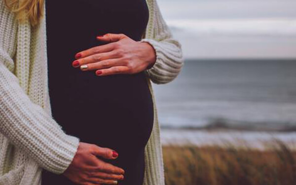 47岁卵巢早衰丧失生育力，供卵试管婴儿喜获双胞胎