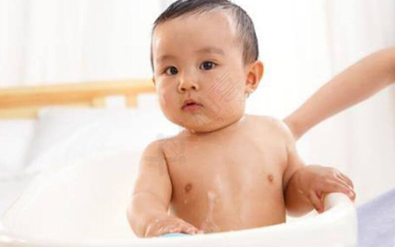 多大婴儿能用宝宝金水