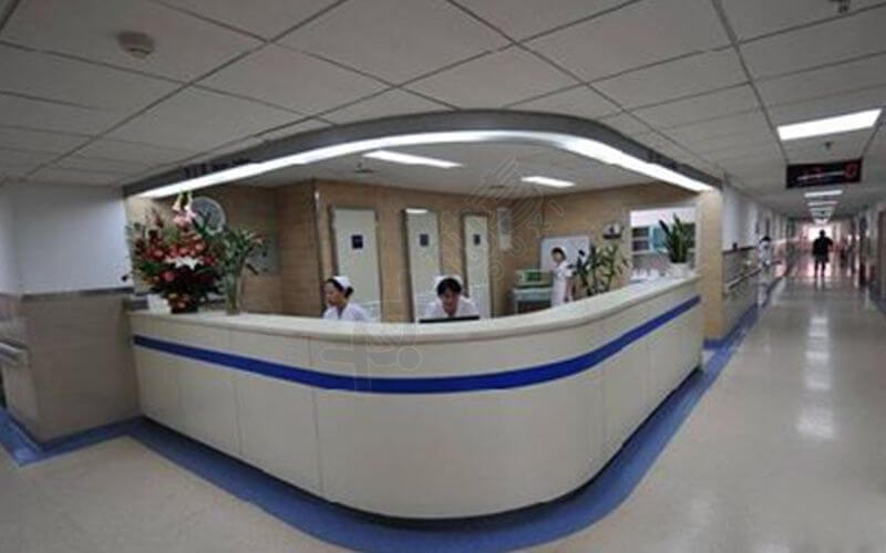 病房区走廊