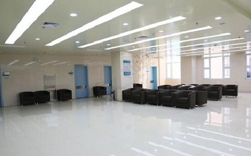 桂林医学院临床医学院门诊候诊区