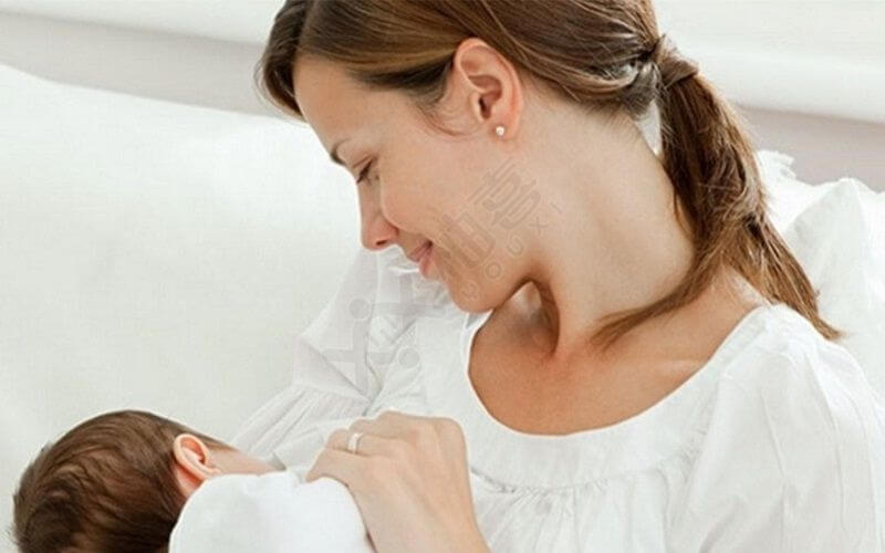 宝宝多大断母乳存在争议