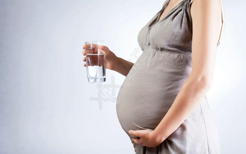 孕妇早上喝水可以缓解便秘的症状