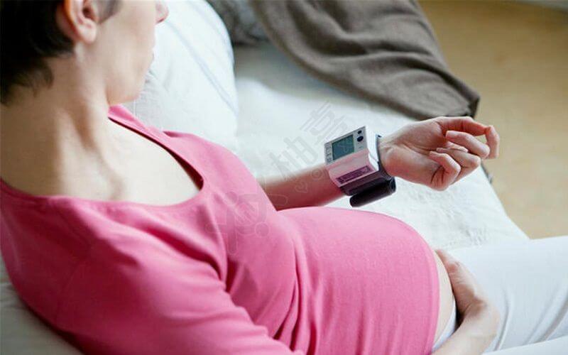 降低血压可有效治疗胎儿缺氧