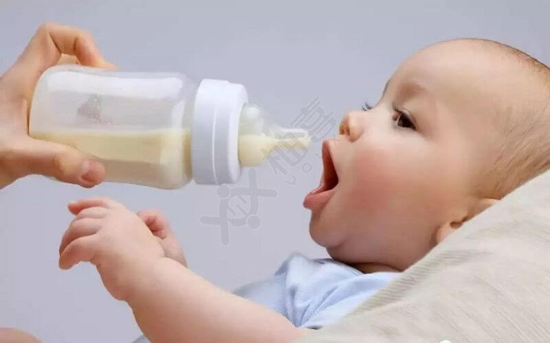 混合喂养为解决母乳不足的最佳方法