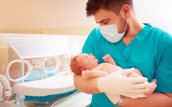 新生儿也有医保，抓紧办理出生时的费用都能报！