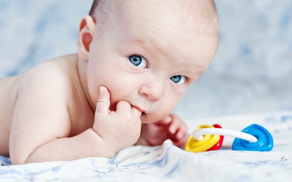 宝宝摇头的6大原因揭秘，真相不只是缺钙这么简单！