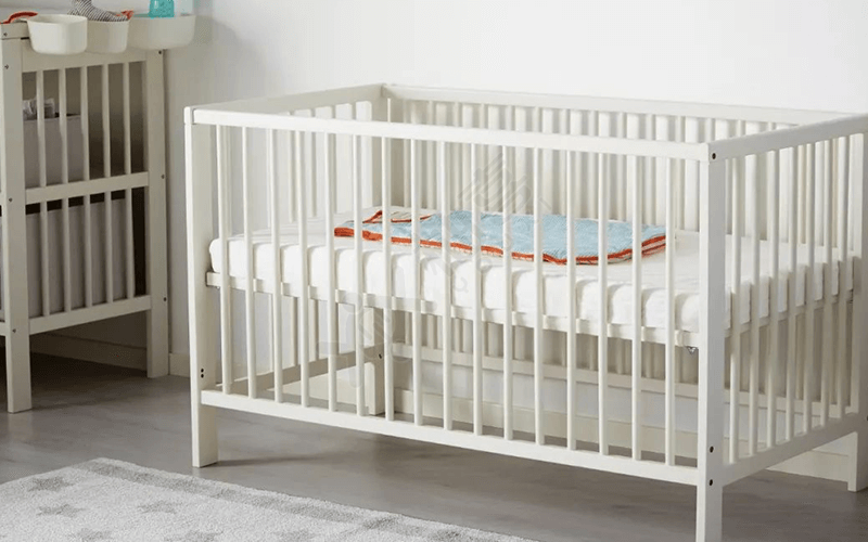 实用性高是福童婴儿床的优势之一