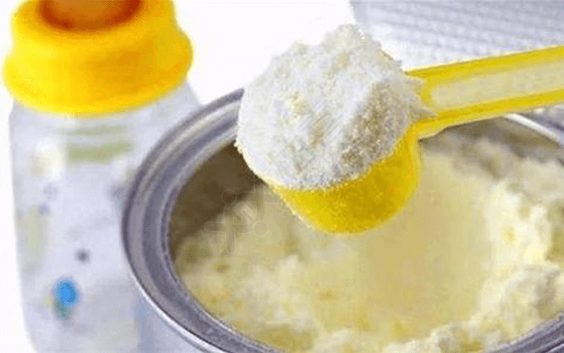 纯母乳转奶粉的技巧是注意奶粉的量