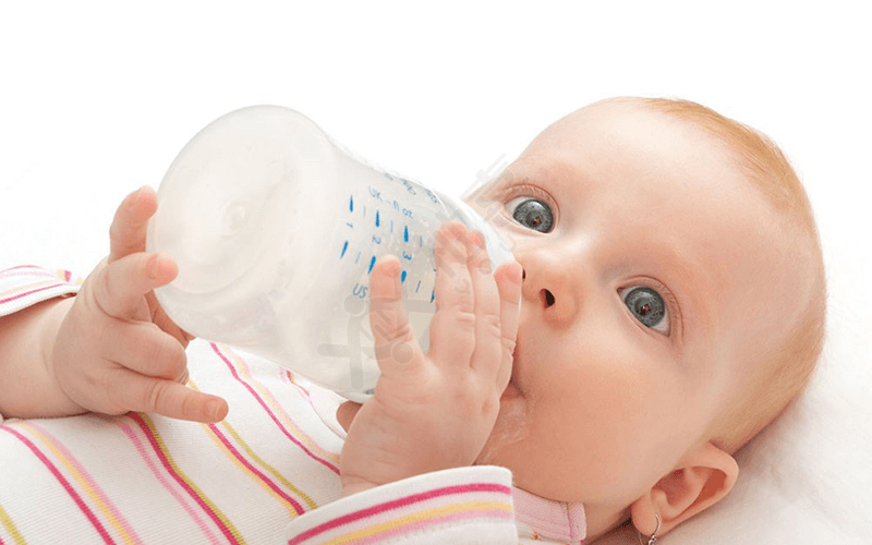 吃奶过量会导致新生儿消化不良