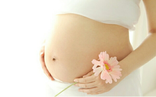 子宫脱落怀孕未尝不可，判断三度影响再做定夺