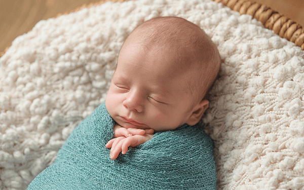 婴儿襁褓巾使用时间有规定，何时用或不用需严格遵守