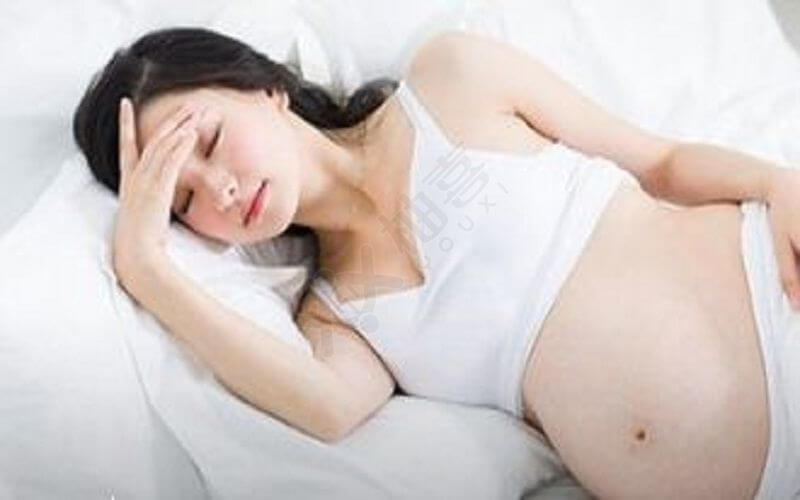 孕妇6个月睡觉正确睡姿