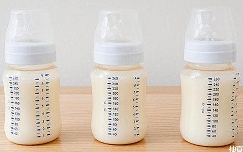 爱得利硅胶奶瓶是比较受欢迎的一种材质