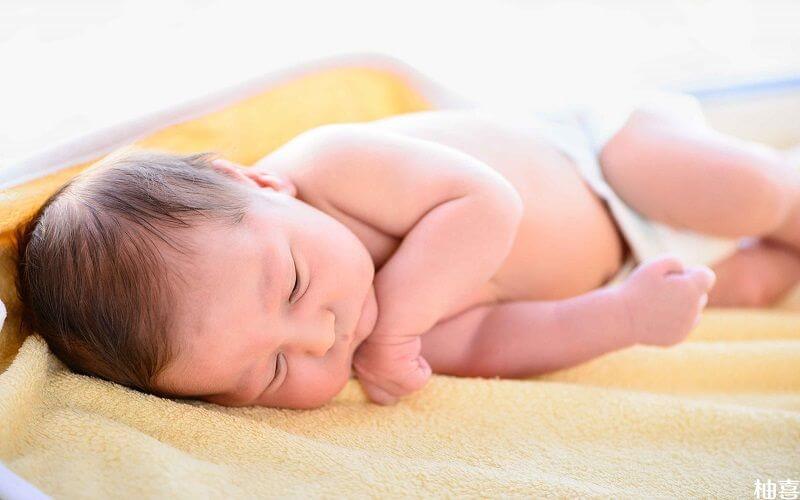 维持新生儿体温正常的方法