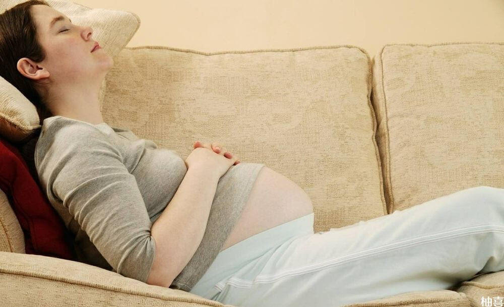 孕妇吸烟会导致胎儿发育缺陷