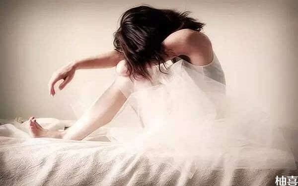 封闭抗体弱阳变正常的最新治疗方法是什么？