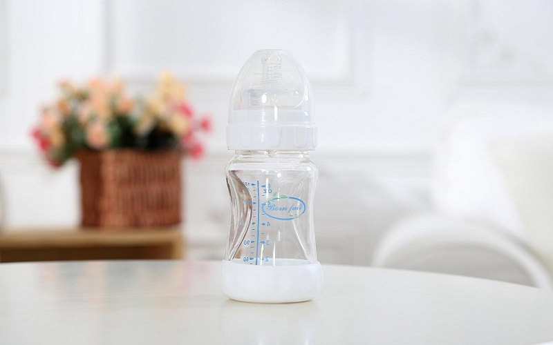 必尔奶瓶使用安全材质