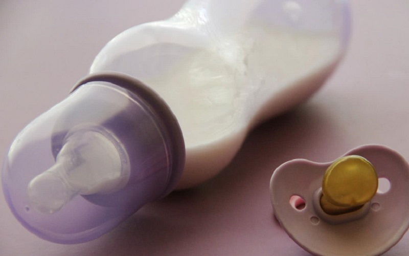 冲泡奶粉控制好水温可以保证奶粉营养和口感