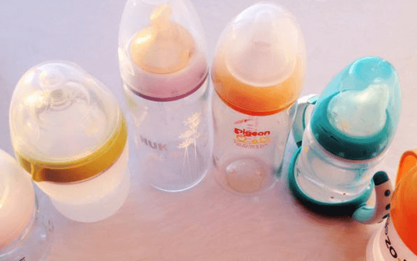 宝宝戒奶瓶期间用杯子的顺序是怎样的？