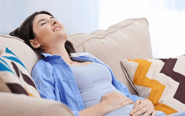 受孕成功后怀孕初期肚子会经常疼痛吗？