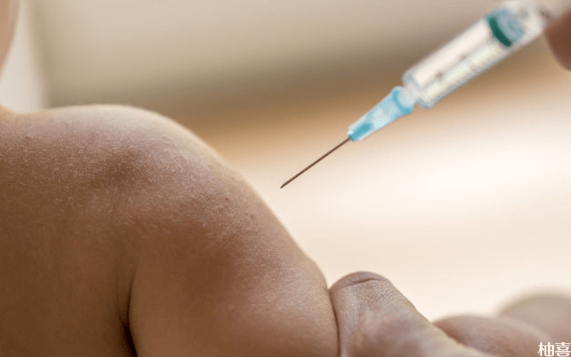 接种甲肝疫苗前观察瓶身有无破损