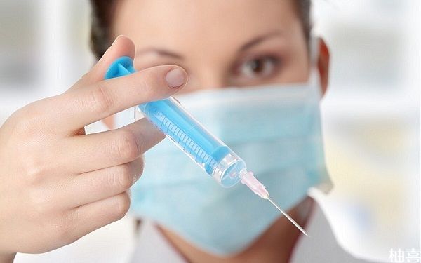新冠疫苗第二针接种一年内不能备孕是谣言吗？