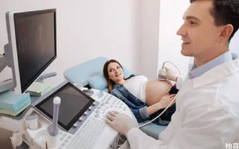 孕期找医生开诊断书图示