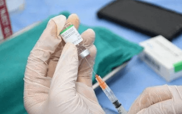 吃尼莫地平期间能接种新冠疫苗第一针吗？