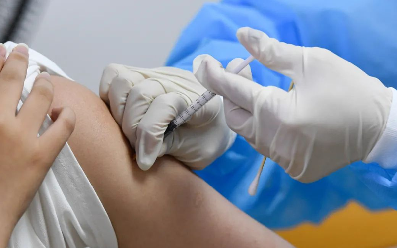 新冠疫苗只能预防新冠病毒