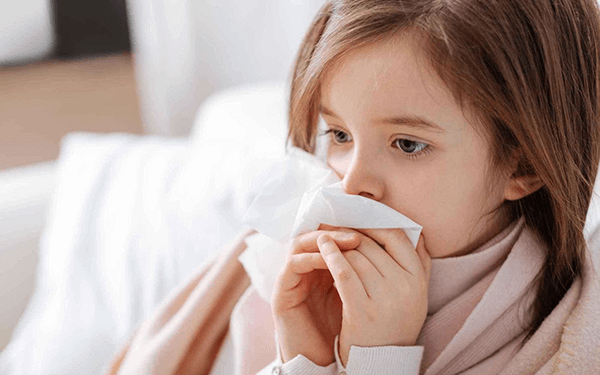 近几天嗓子疼想咳嗽是感染了新冠肺炎吗?