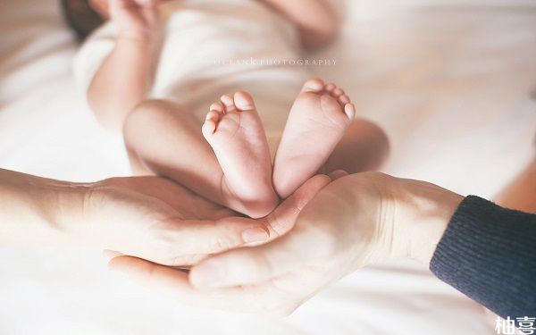 台湾名媛关颖喜获第三胎，社交媒体公开宝宝性别
