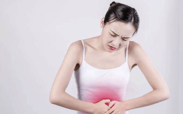 试管移植鲜胚后第十一天胃疼正常吗？
