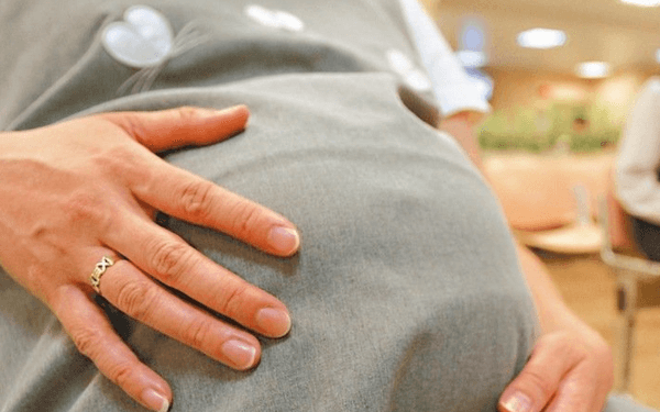 二胎剖腹产后减肚子的8个瑜伽动作是什么？