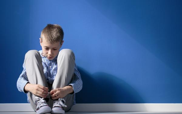 16岁男孩通过粪菌移植治疗自闭症，自闭真的能康复吗？