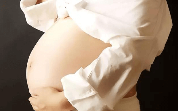 请姐妹们分享几个孕期最准确的生男生女迹象?