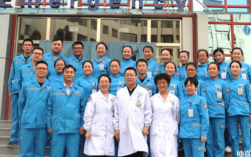 青海红十字医院医生和护士