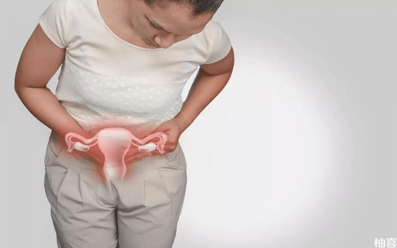 女性内膜有一个小于1cm的息肉